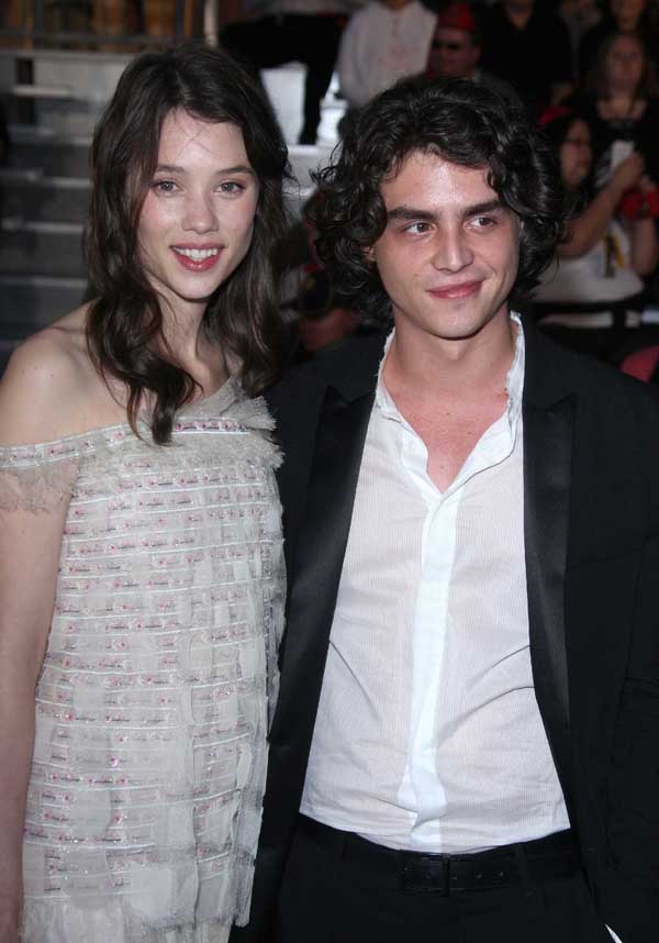 阿斯特丽德·伯格斯·弗瑞斯贝/Astrid Berges-Frisbey-3-78